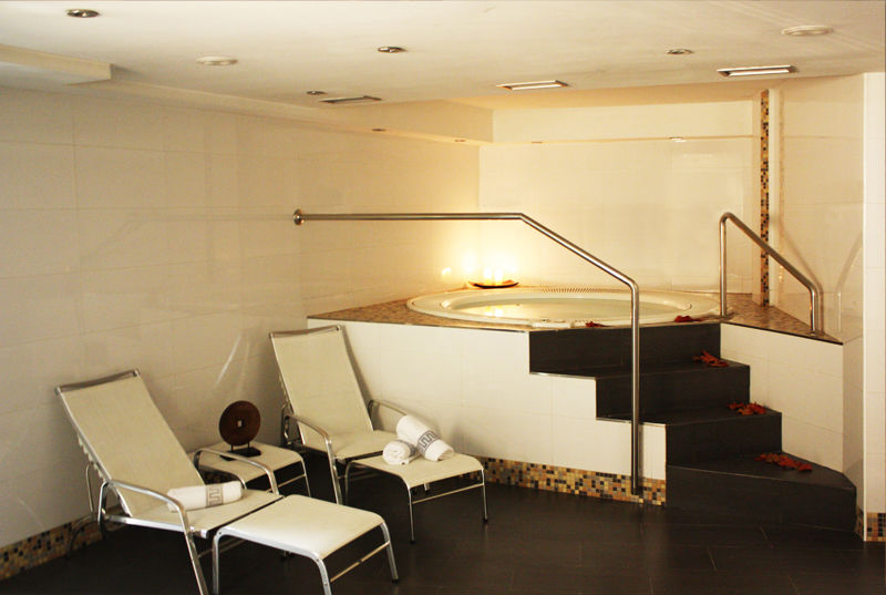 Hotel Mu La Cortinada Ngoại thất bức ảnh