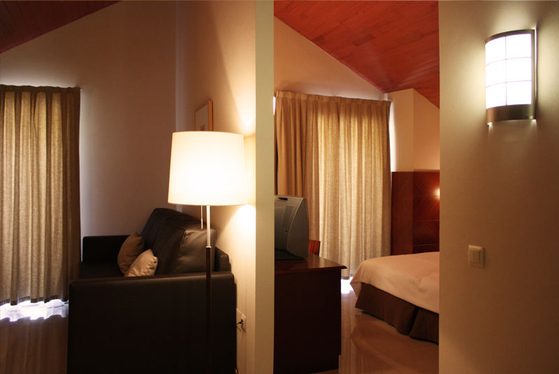 Hotel Mu La Cortinada Ngoại thất bức ảnh