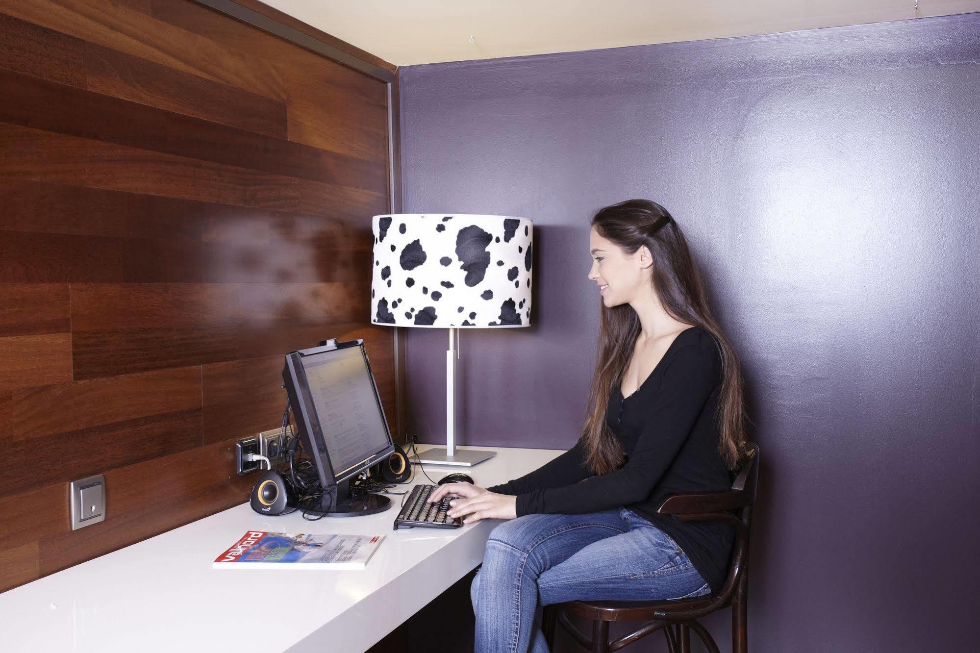 Hotel Mu La Cortinada Ngoại thất bức ảnh