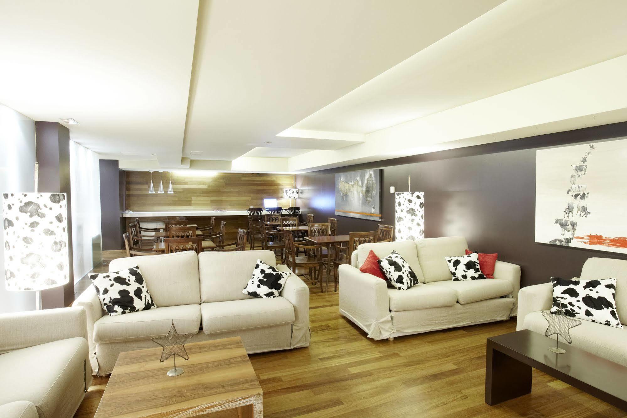 Hotel Mu La Cortinada Ngoại thất bức ảnh